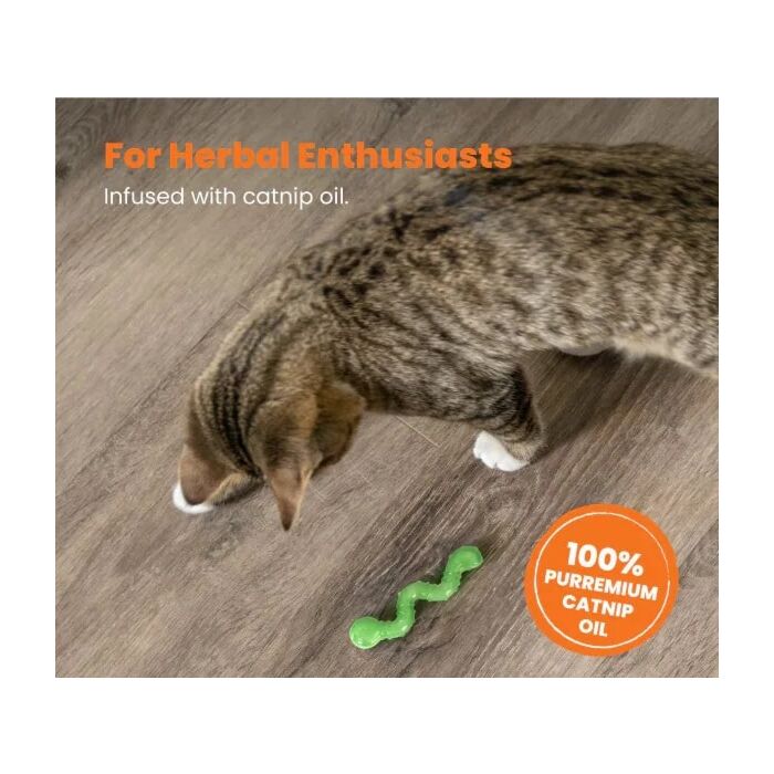 Petstages Cat Toy - OrkaKat Wiggle Worm (4 inch)