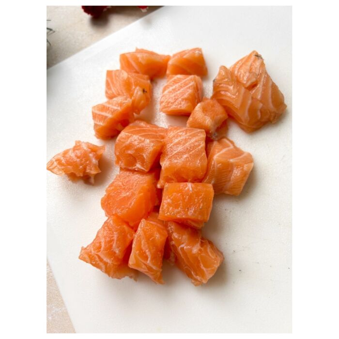 Raw Made Easy Cat & Dog Treat - Freeze-Dried Salmon Cubes 250g